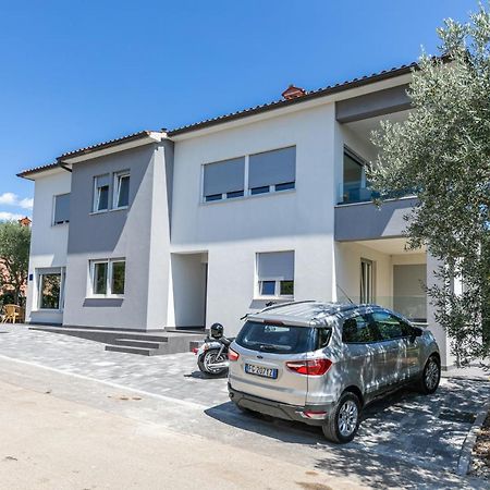 Apartman Suzi Пула Екстер'єр фото